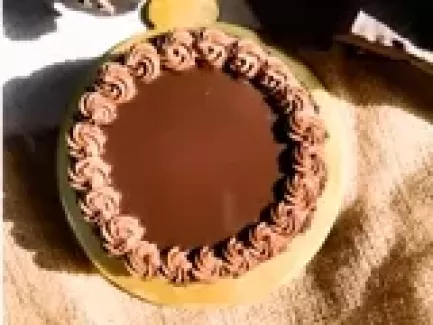Classic Black Forest Cake Half Kg : Gift/Send Fresh Gifts Online HD1108742  |IGP.com