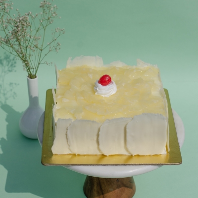 Best Pineapple Cake 2kg | Giftsmyntra.com